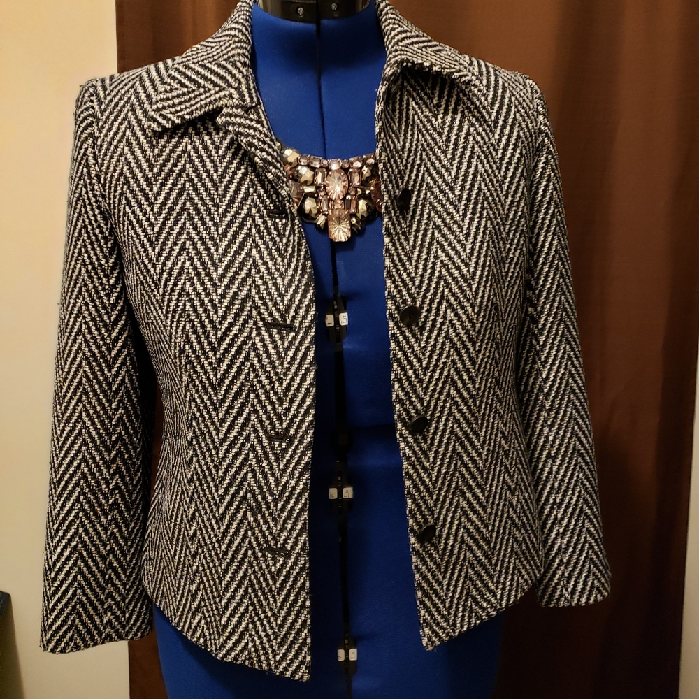 Women's blazer Size:
